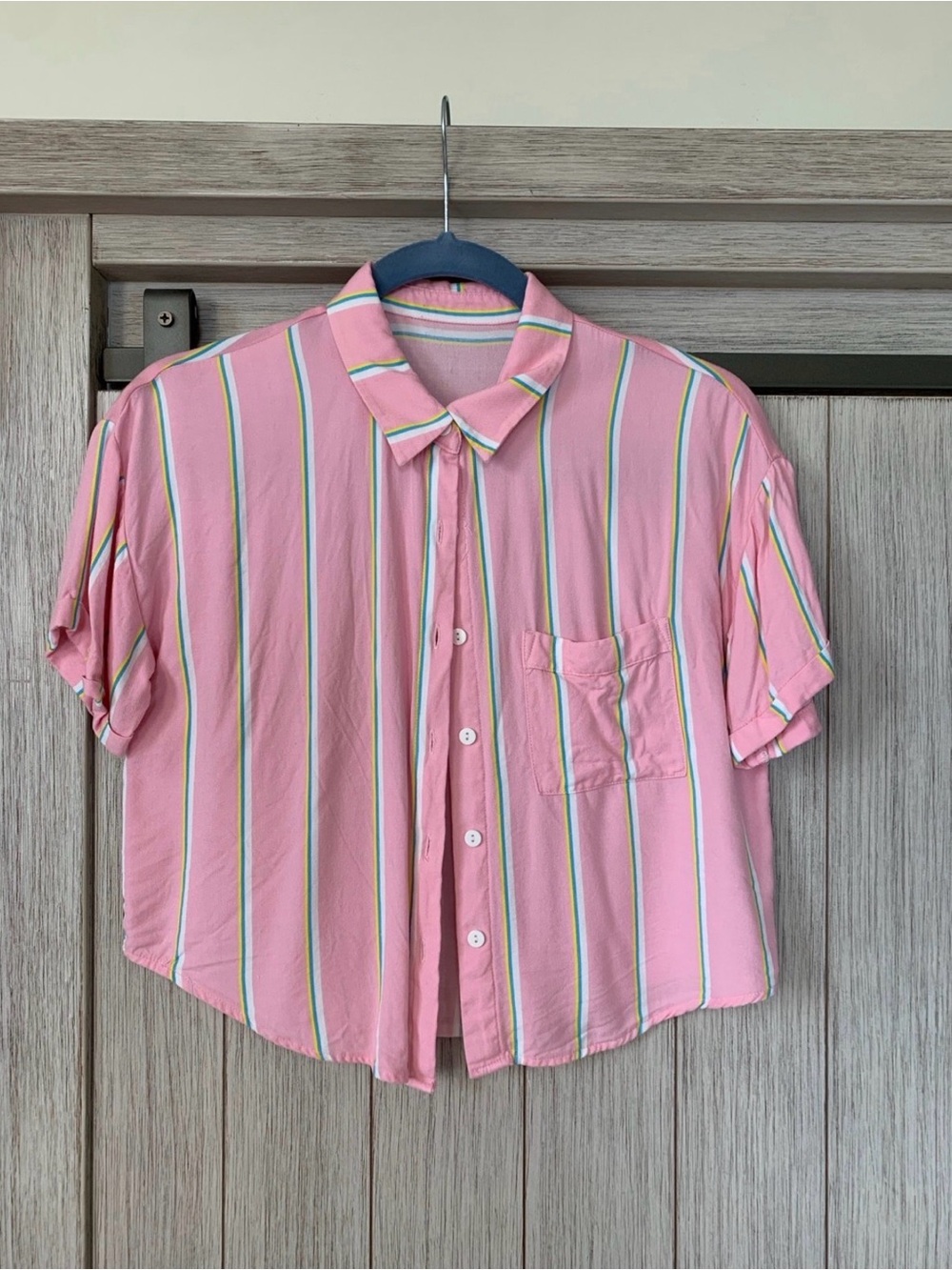 H&M Pink Striped Short-Sleeve Cropped Button-Up Blouse